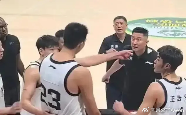 星空体育app下载-不只是徐昕，常规赛MVP也曾遭杜锋轻视？打全运会地位不如王睿泽|贺希宁|广东|胡明轩|赵睿|徐杰_新浪体育_新浪新闻